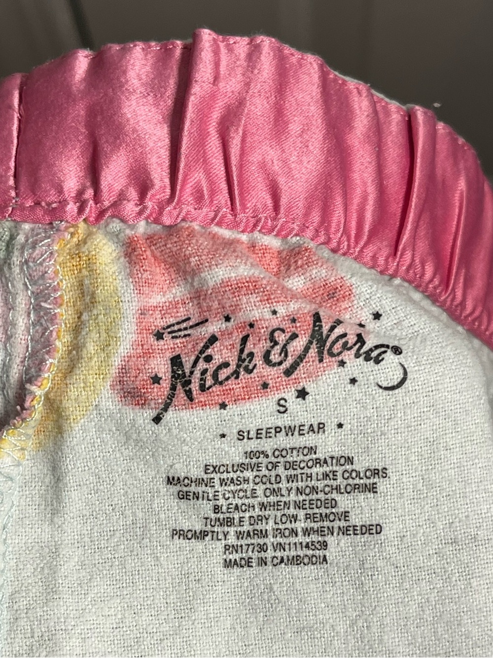 Nick & Nora Light Mint Pajama Pants with Colorful Macaron - Small - Picture 10 of 13